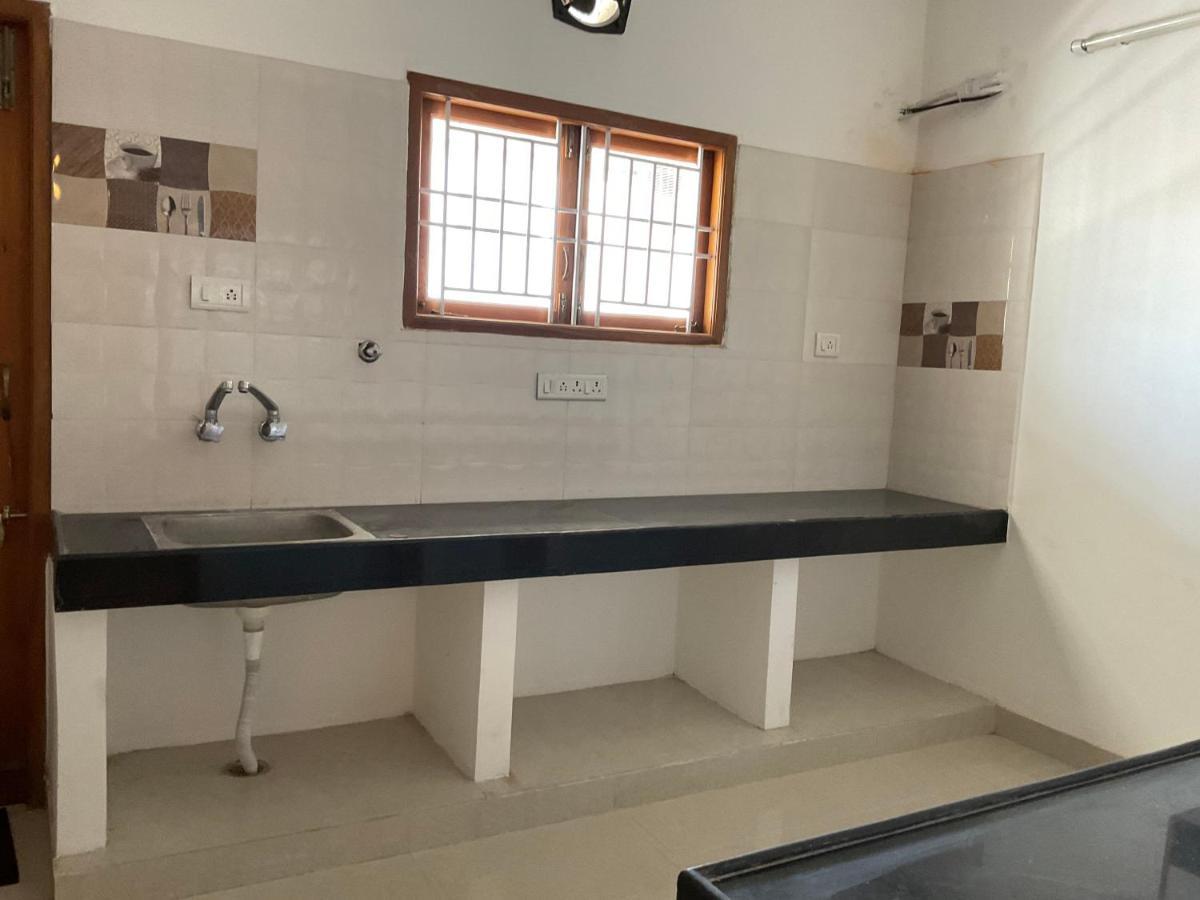 Fiesta House Pallikaranai Τσενάι Εξωτερικό φωτογραφία